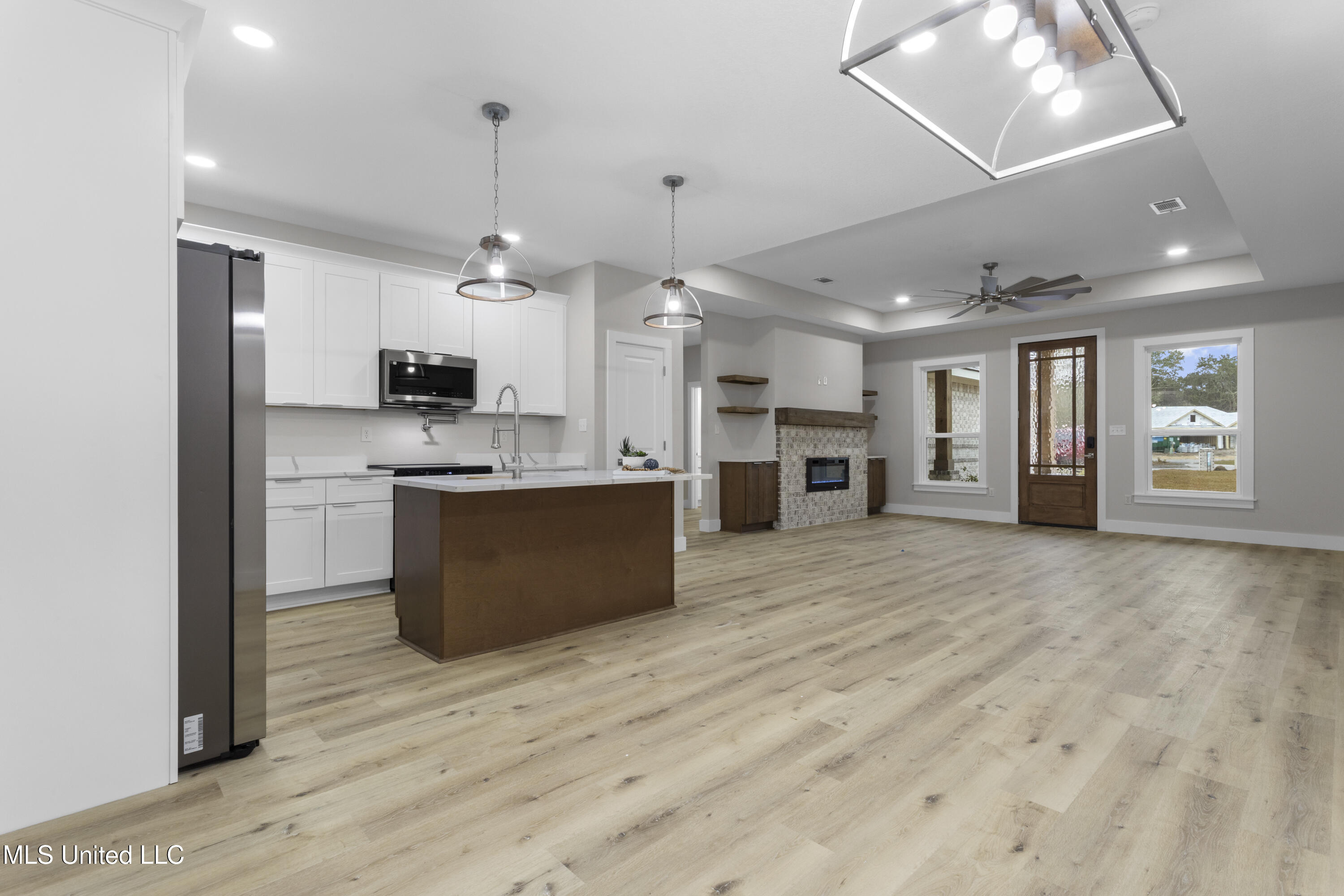 1613 Cedar Point Road Gautier, MS 39553 - Photo 17 of 33 0017