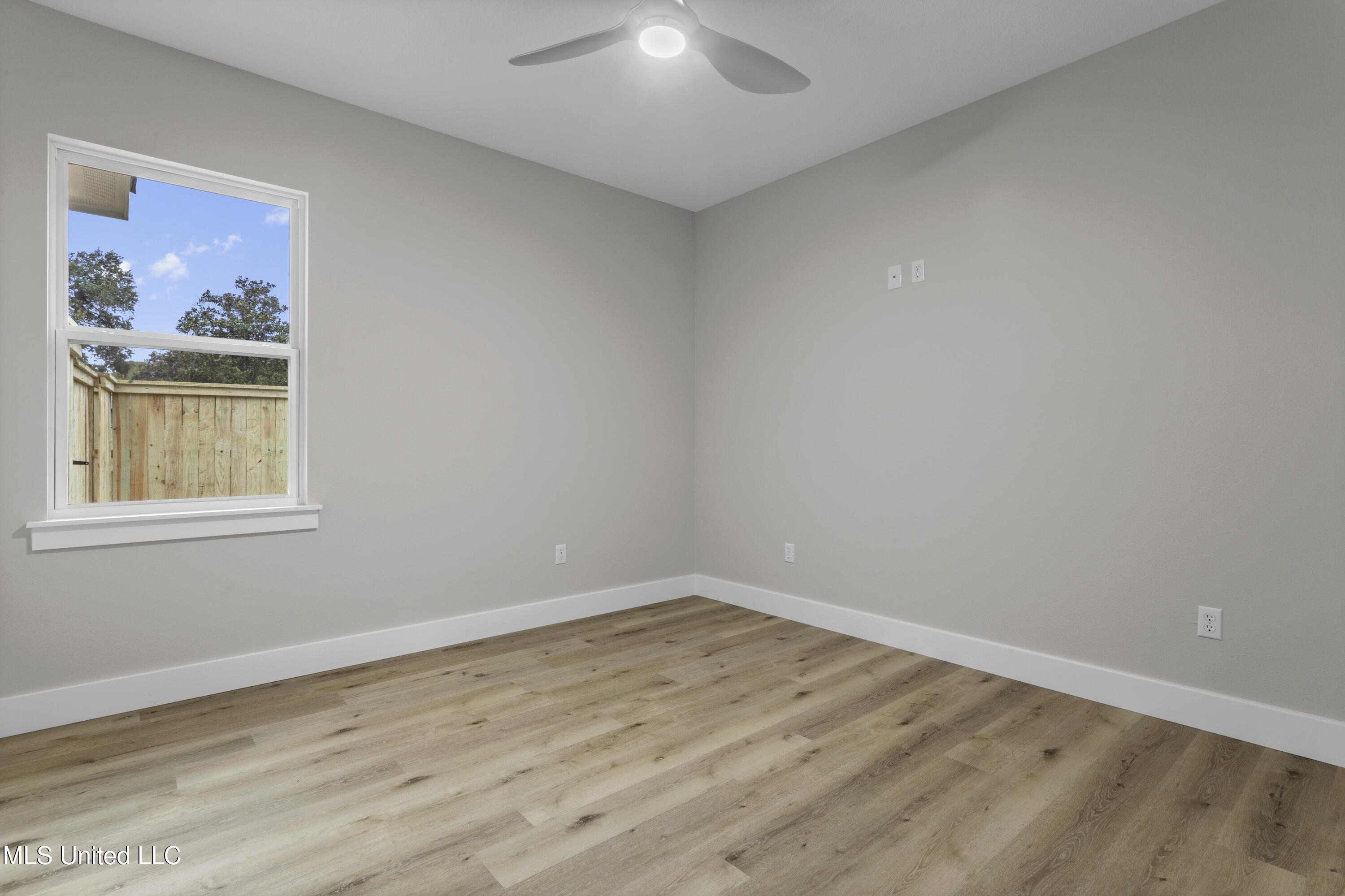 1613 Cedar Point Road Gautier, MS 39553 - Photo 25 of 33 0025