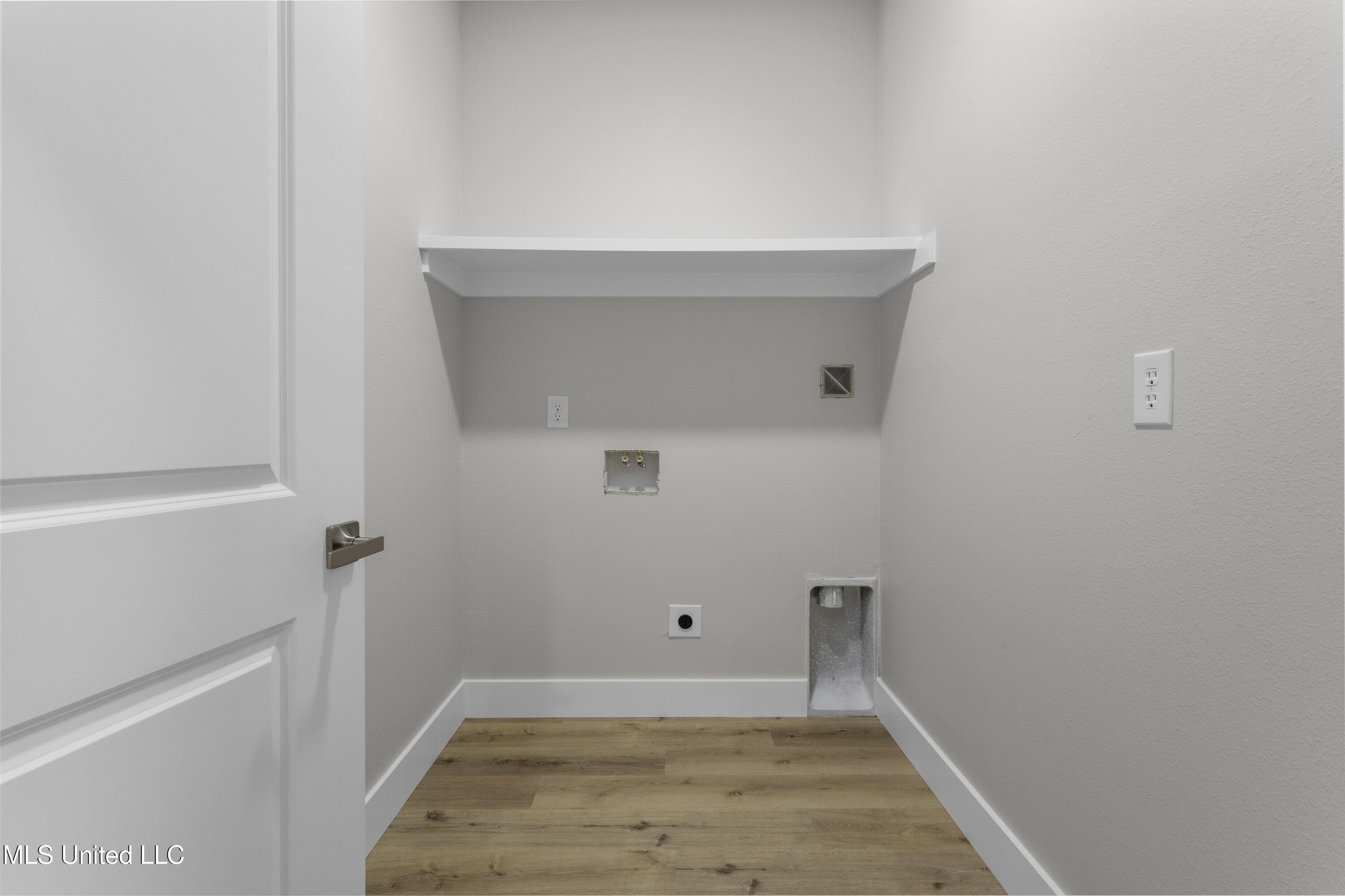 1613 Cedar Point Road Gautier, MS 39553 - Photo 28 of 33 0028