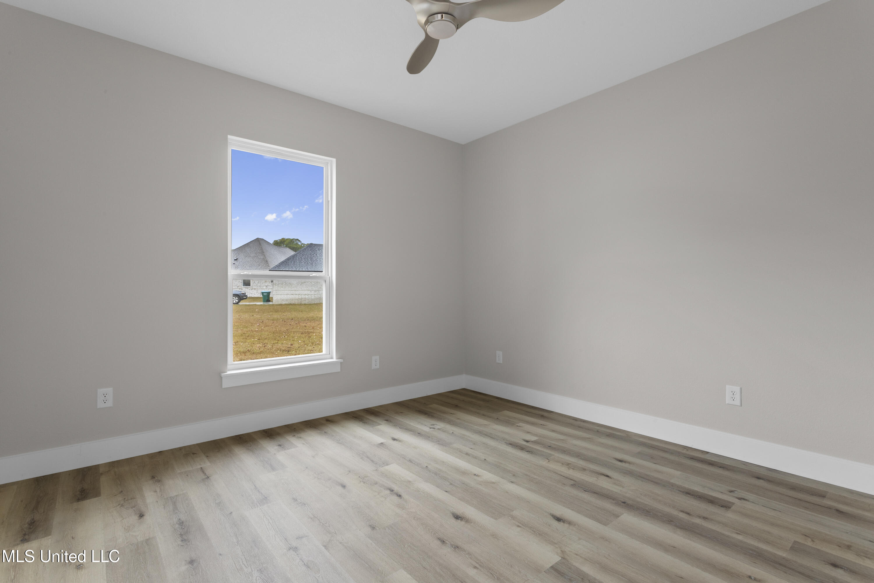 1613 Cedar Point Road Gautier, MS 39553 - Photo 29 of 33 0029