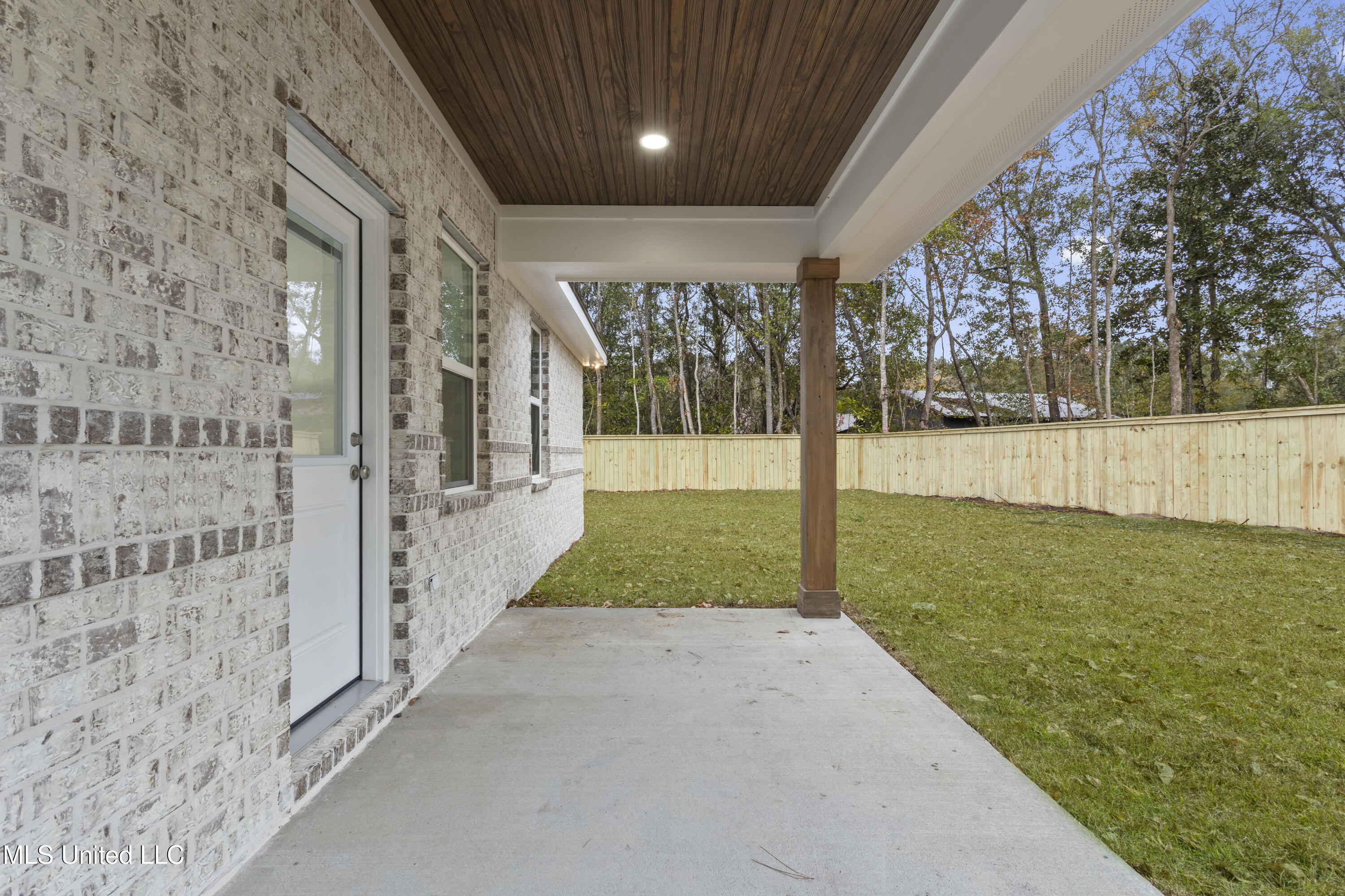 1613 Cedar Point Road Gautier, MS 39553 - Photo 32 of 33 0032