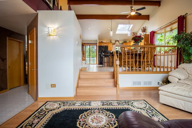 $469,900 | 18131 Crystal Lane, Lansing, IL 60438