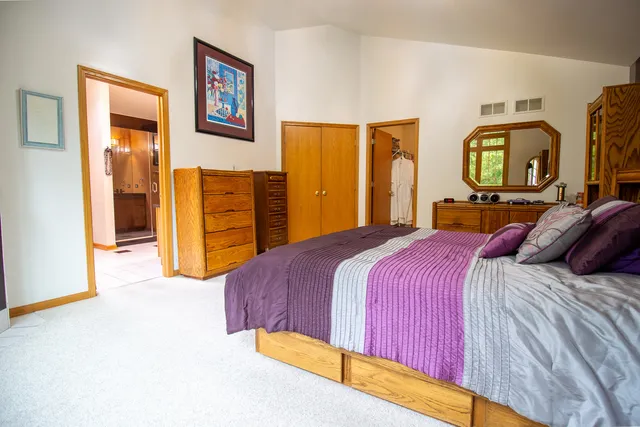 $469,900 | 18131 Crystal Lane, Lansing, IL 60438