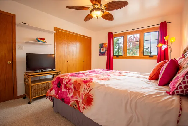 $469,900 | 18131 Crystal Lane, Lansing, IL 60438