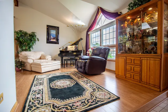 $469,900 | 18131 Crystal Lane, Lansing, IL 60438