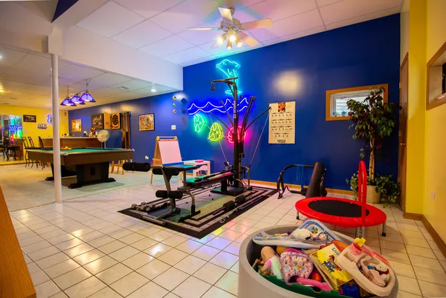 $469,900 | 18131 Crystal Lane, Lansing, IL 60438