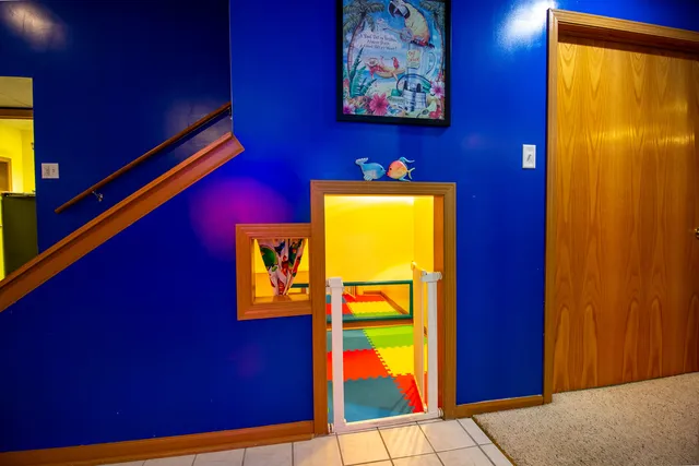 $469,900 | 18131 Crystal Lane, Lansing, IL 60438