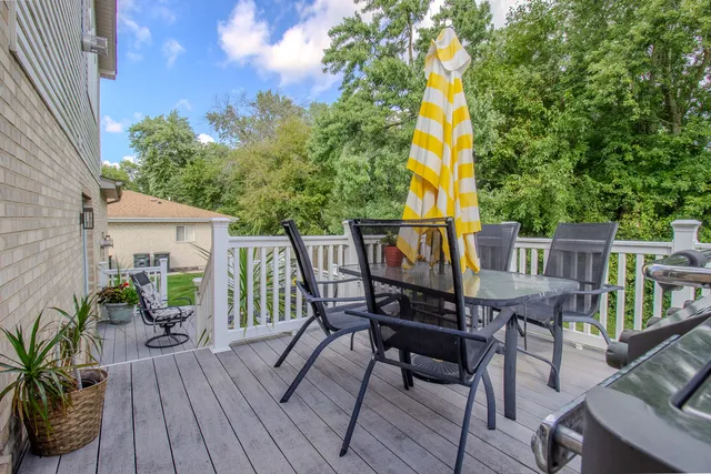 $469,900 | 18131 Crystal Lane, Lansing, IL 60438