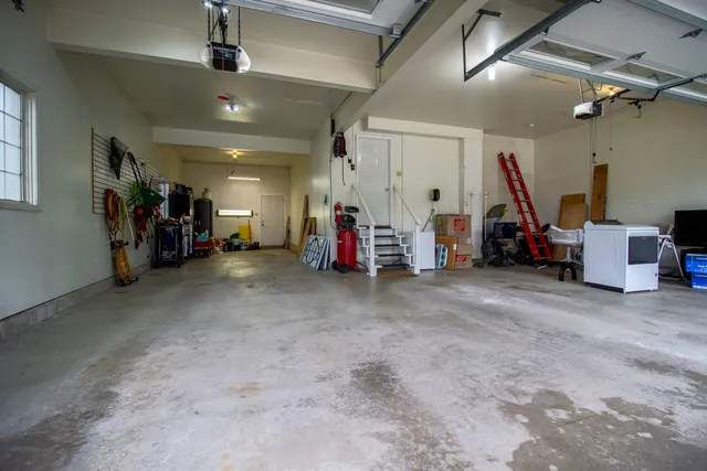 $469,900 | 18131 Crystal Lane, Lansing, IL 60438