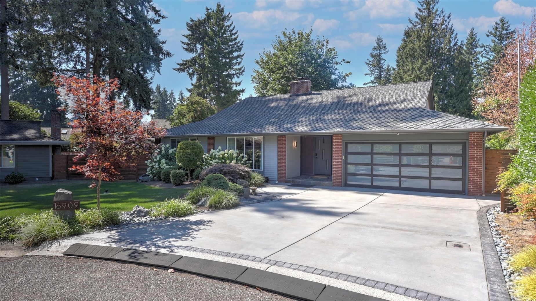 16909 144th Avenue Southeast Renton, WA 98058 - Photo 3 of 38 Gallery Image 3