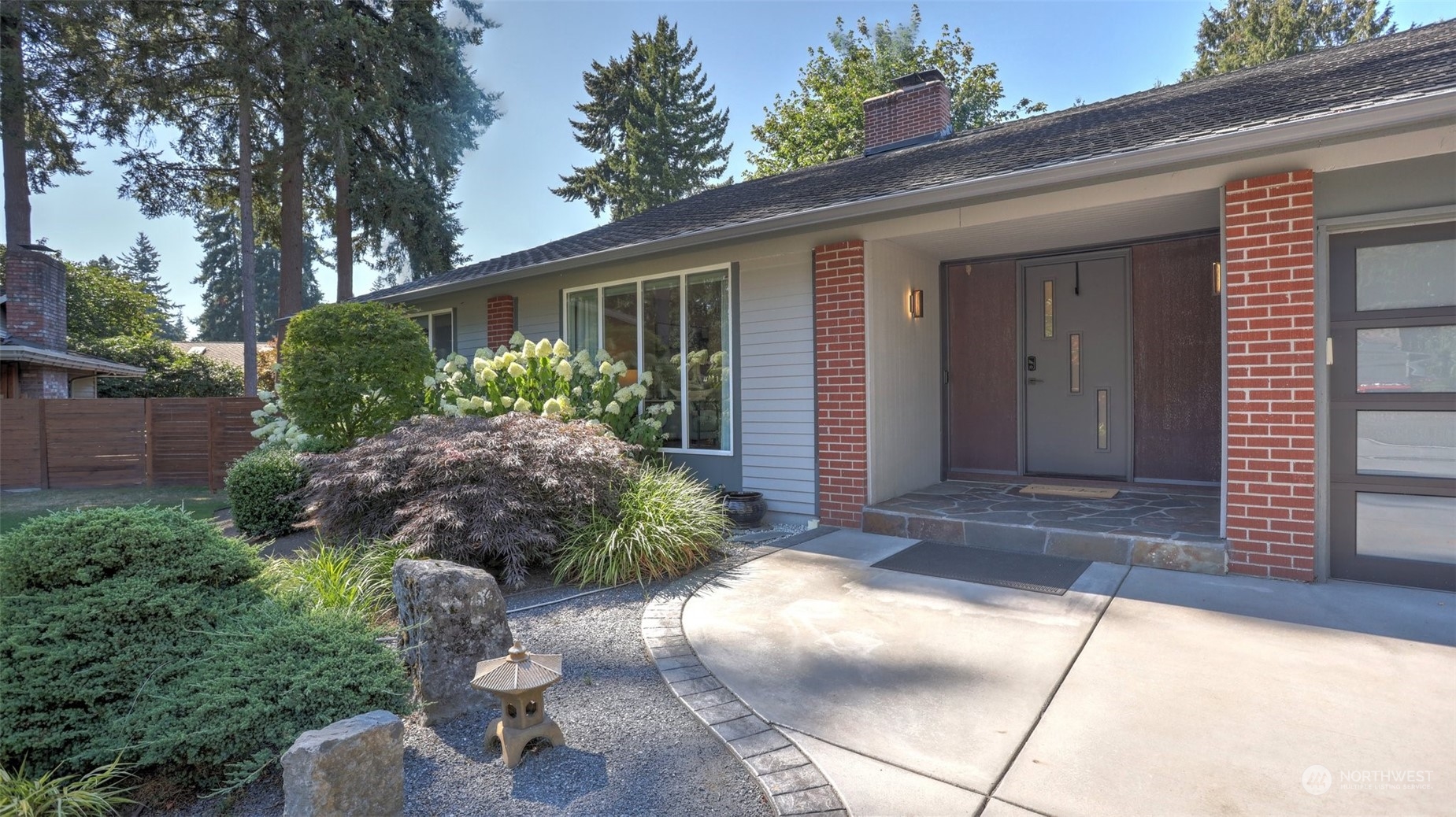 16909 144th Avenue Southeast Renton, WA 98058 - Photo 4 of 38 Gallery Image 4