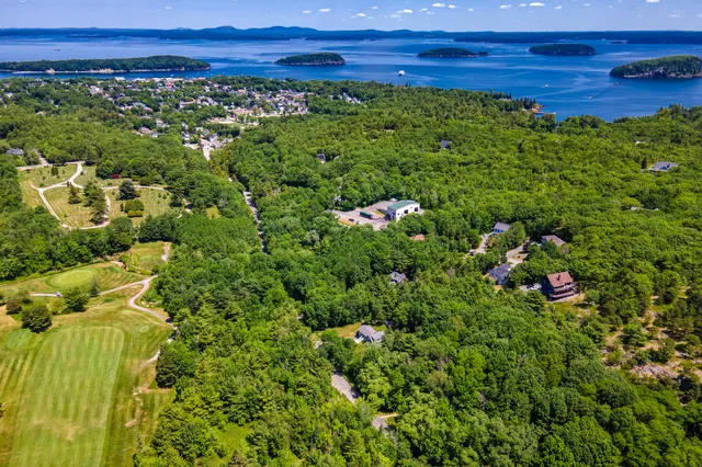 $1,200,000 | 148 Great Meadow Drive, Bar Harbor, ME 04609