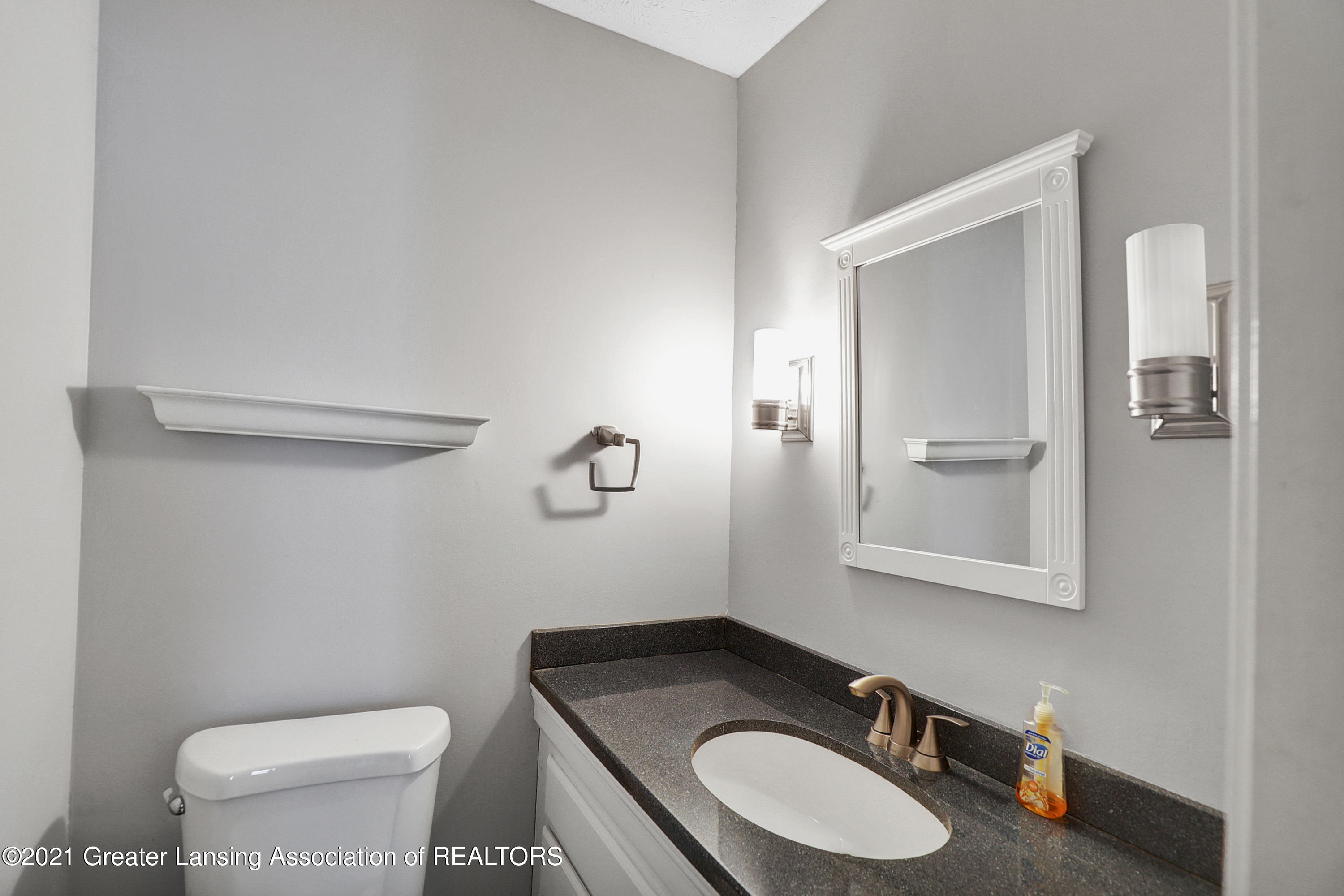2044 Hamilton Road Okemos, MI 48864 - Photo 11 of 18 9I3A9450