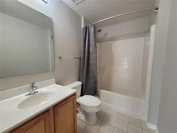 $2,000 | 3805 Exeter Lane, Lakeland, FL 33809