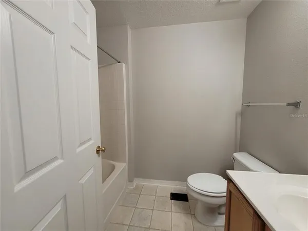 $2,000 | 3805 Exeter Lane, Lakeland, FL 33809