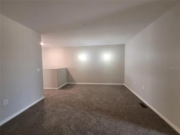 $2,000 | 3805 Exeter Lane, Lakeland, FL 33809