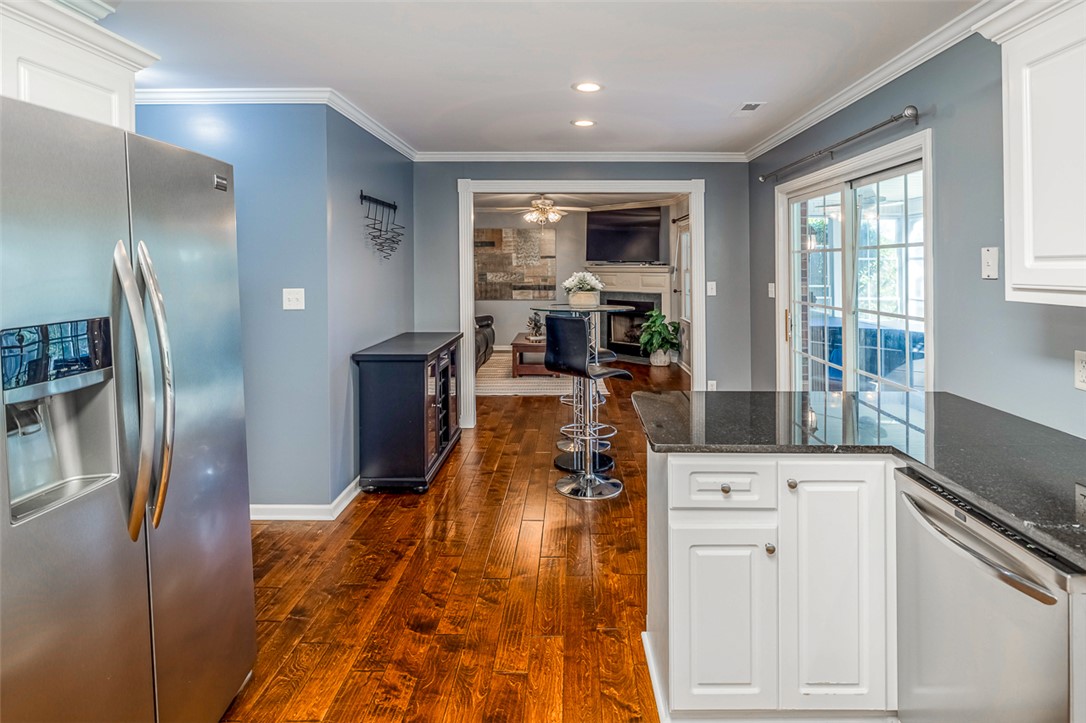 708 Pellican Point Duncan, SC 29334 - Photo 6 of 30 Gallery Image 6