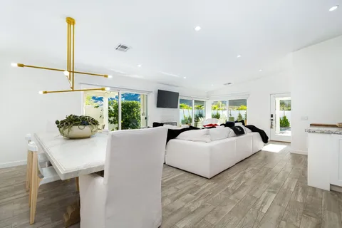 $950,000 | 54990 Avenida Madero, La Quinta, CA 92253