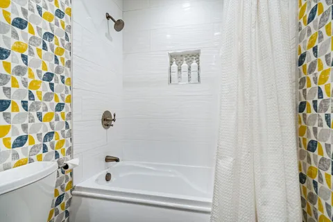 $950,000 | 54990 Avenida Madero, La Quinta, CA 92253