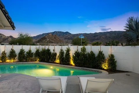 $950,000 | 54990 Avenida Madero, La Quinta, CA 92253