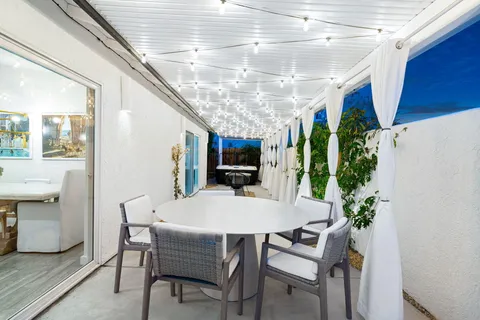 $950,000 | 54990 Avenida Madero, La Quinta, CA 92253