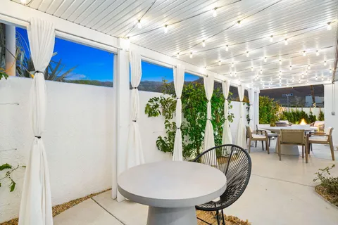 $950,000 | 54990 Avenida Madero, La Quinta, CA 92253