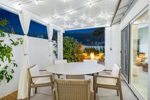 $950,000 | 54990 Avenida Madero, La Quinta, CA 92253