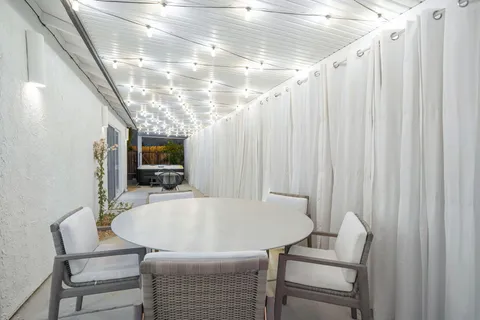 $950,000 | 54990 Avenida Madero, La Quinta, CA 92253