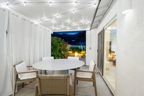 $950,000 | 54990 Avenida Madero, La Quinta, CA 92253