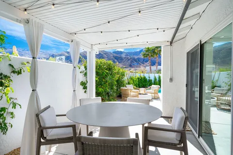 $950,000 | 54990 Avenida Madero, La Quinta, CA 92253