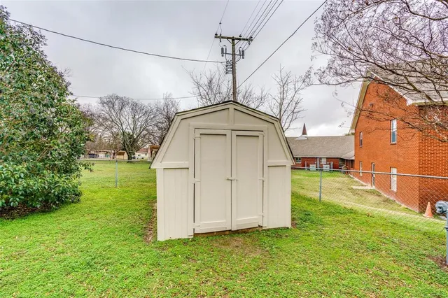 $315,000 | 213 Rolling Hills Drive, Aledo, TX 76008