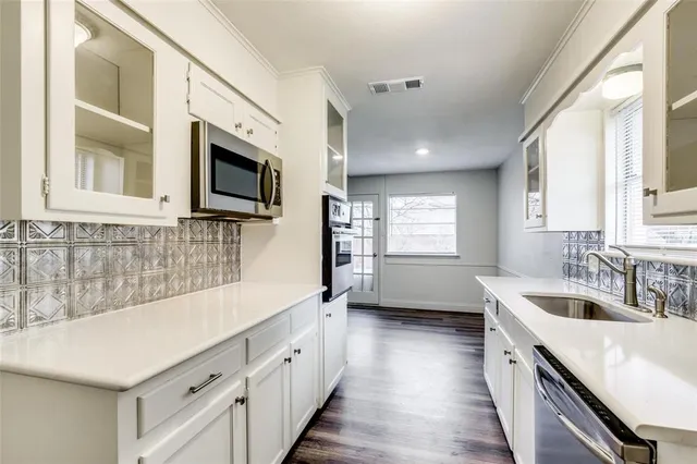 $315,000 | 213 Rolling Hills Drive, Aledo, TX 76008