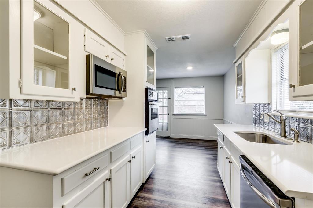 213 Rolling Hills Drive Aledo, TX 76008 - Photo 10 of 25