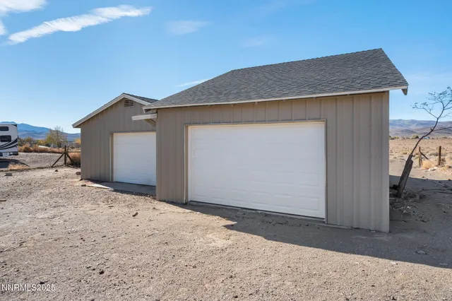 $370,000 | 4925 Cheyenne Trail, Silver Springs, NV 89429