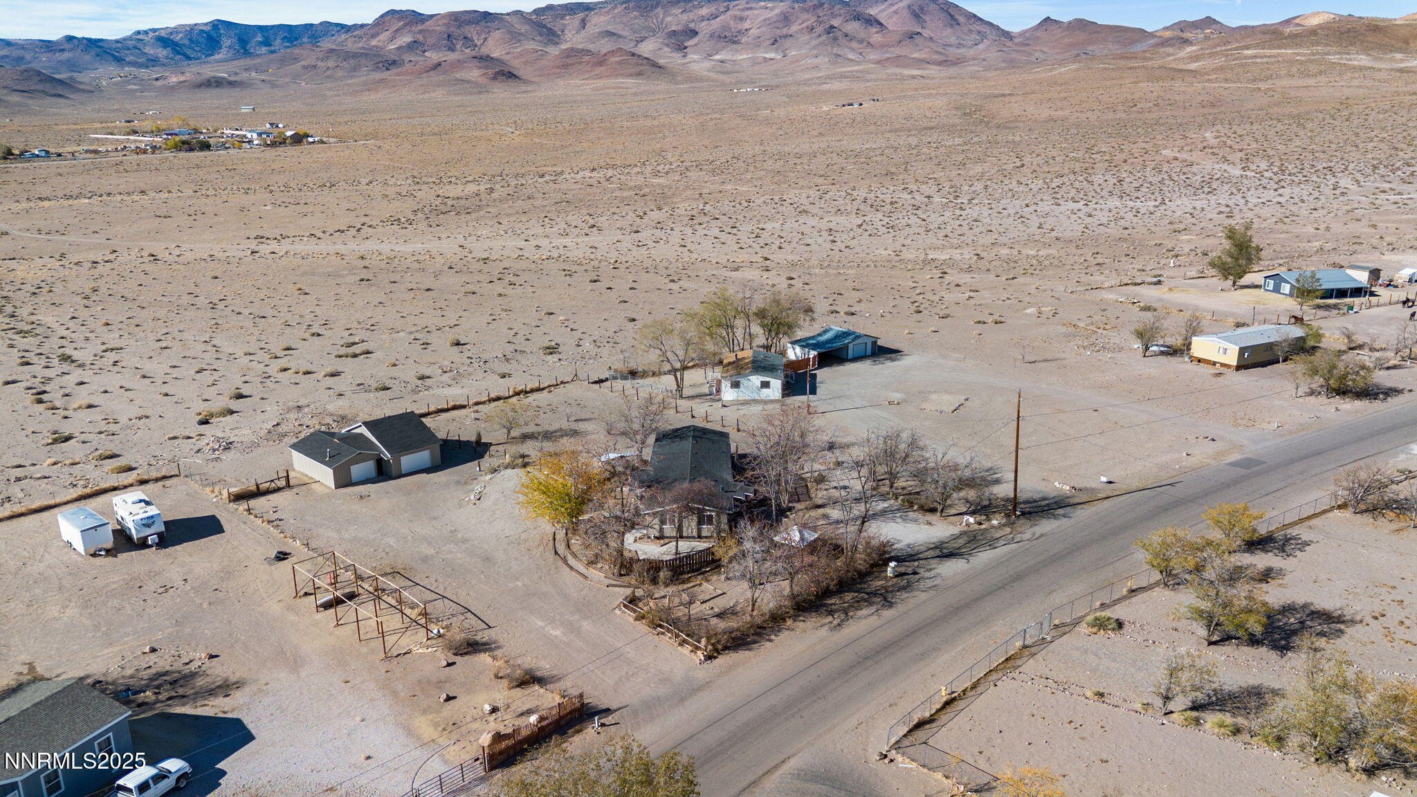 4925 Cheyenne Trail Silver Springs, NV 89429 - Photo 28 of 35