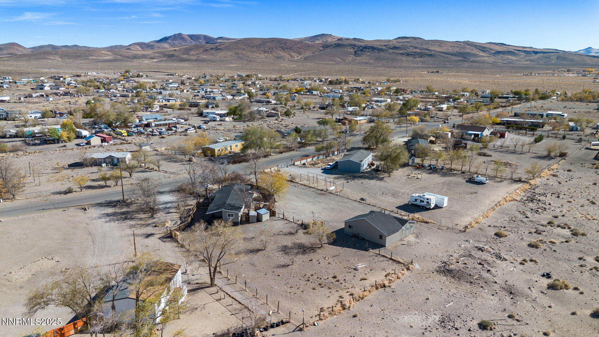 4925 Cheyenne Trail Silver Springs, NV 89429 - Photo 31 of 35 a view of a city with a mountain