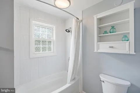 $1,050,000 | 4716 Hornbeam Drive, Rockville, MD 20853