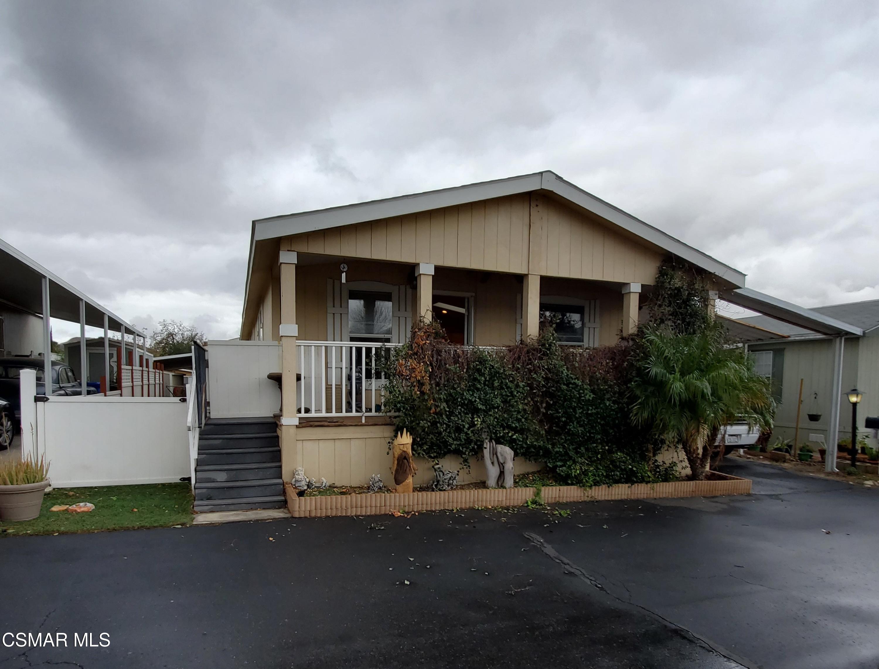 1550 Rory Lane, Unit 250 Simi Valley, CA 93063 - Photo 1 of 16 Front of 1550 Rory 250