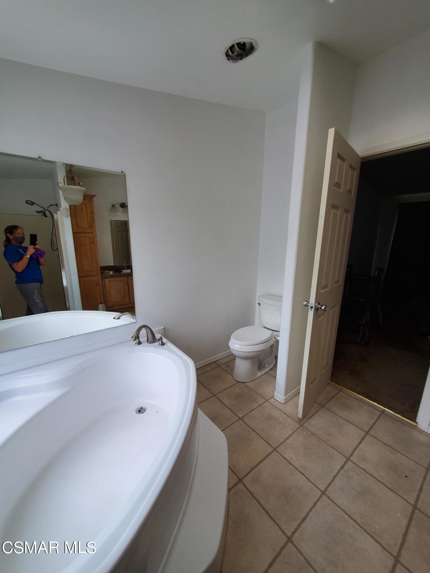 1550 Rory Lane, Unit 250 Simi Valley, CA 93063 - Photo 6 of 16 20210123_102314