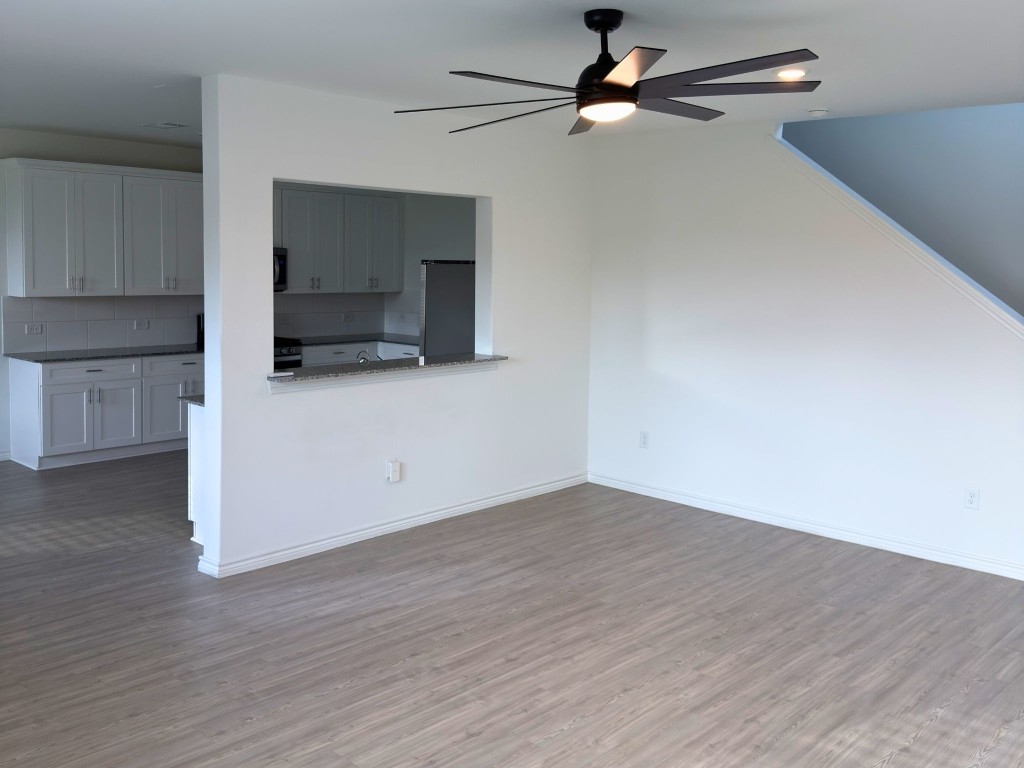 15138 Canyon Rapids Road Conroe, TX 77302 - Photo 5 of 28