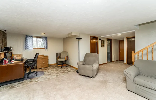 $244,900 | 60 First Street South, Lewiston, MN 55952