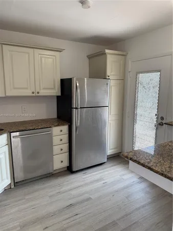 $1,950 | 6301 North Falls Cir Drive, Unit 213, Lauderhill, FL 33319