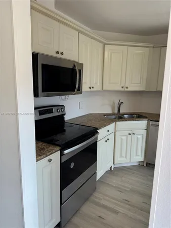 $1,950 | 6301 North Falls Cir Drive, Unit 213, Lauderhill, FL 33319