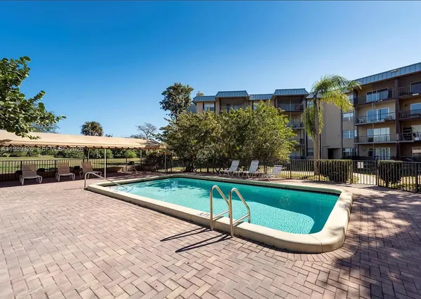 $1,950 | 6301 North Falls Cir Drive, Unit 213, Lauderhill, FL 33319