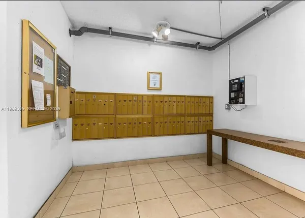 $1,950 | 6301 North Falls Cir Drive, Unit 213, Lauderhill, FL 33319