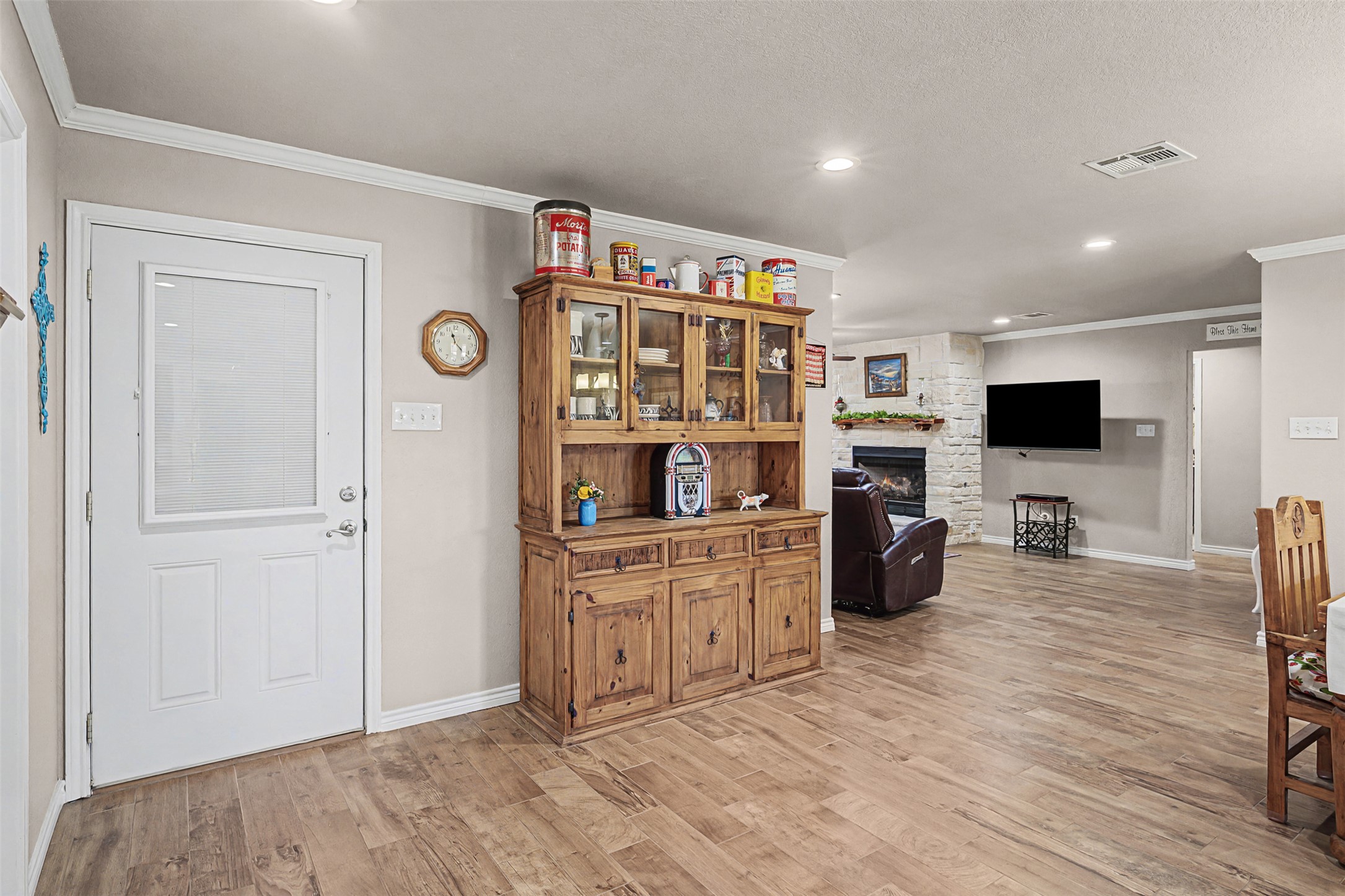 1601 Sunset Circle Cameron, TX 76520 - Photo 13 of 40 Garage entry area