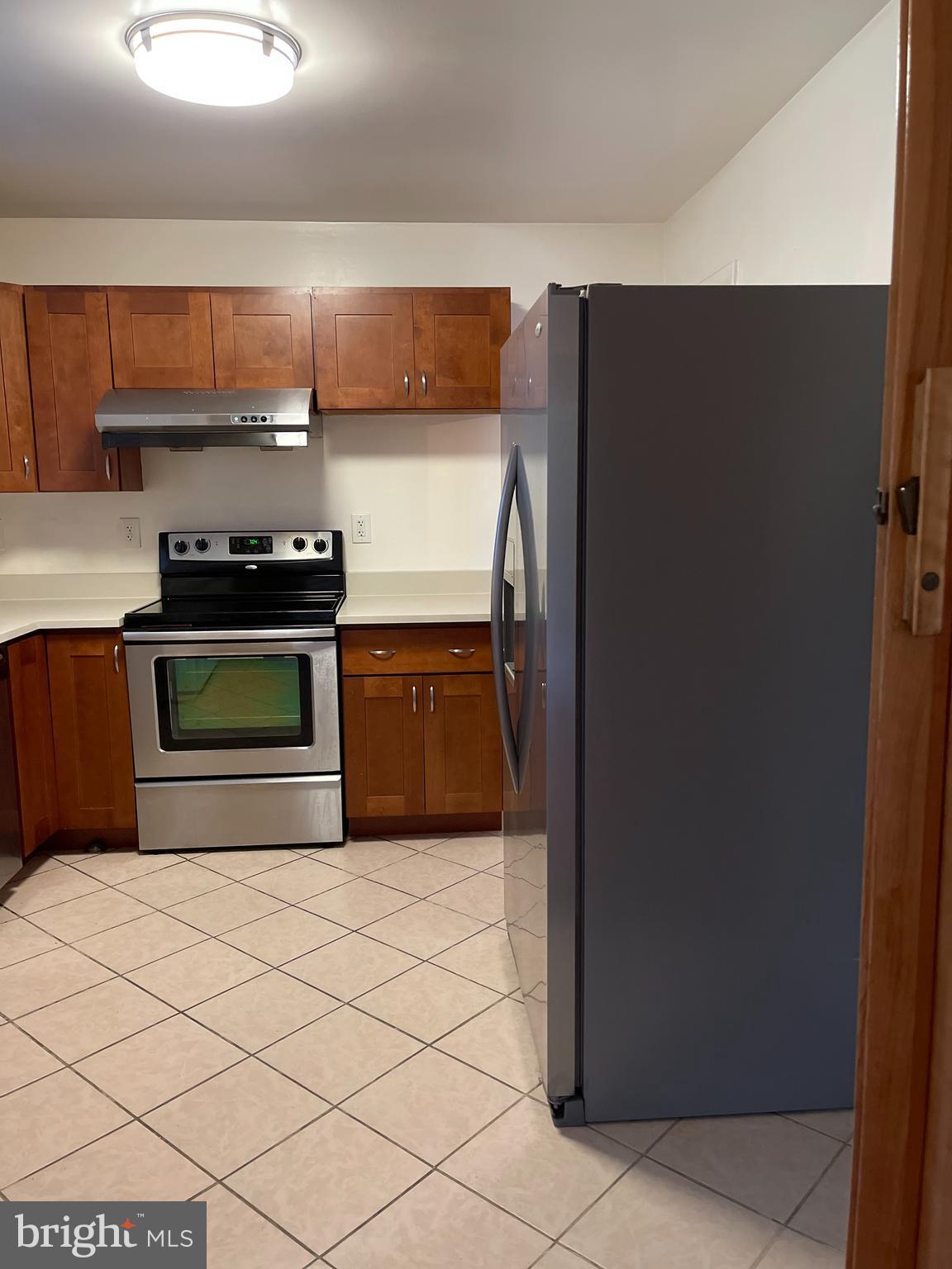 4211 Colie Drive Silver Spring, MD 20906 - Photo 3 of 29 Gallery Image 3