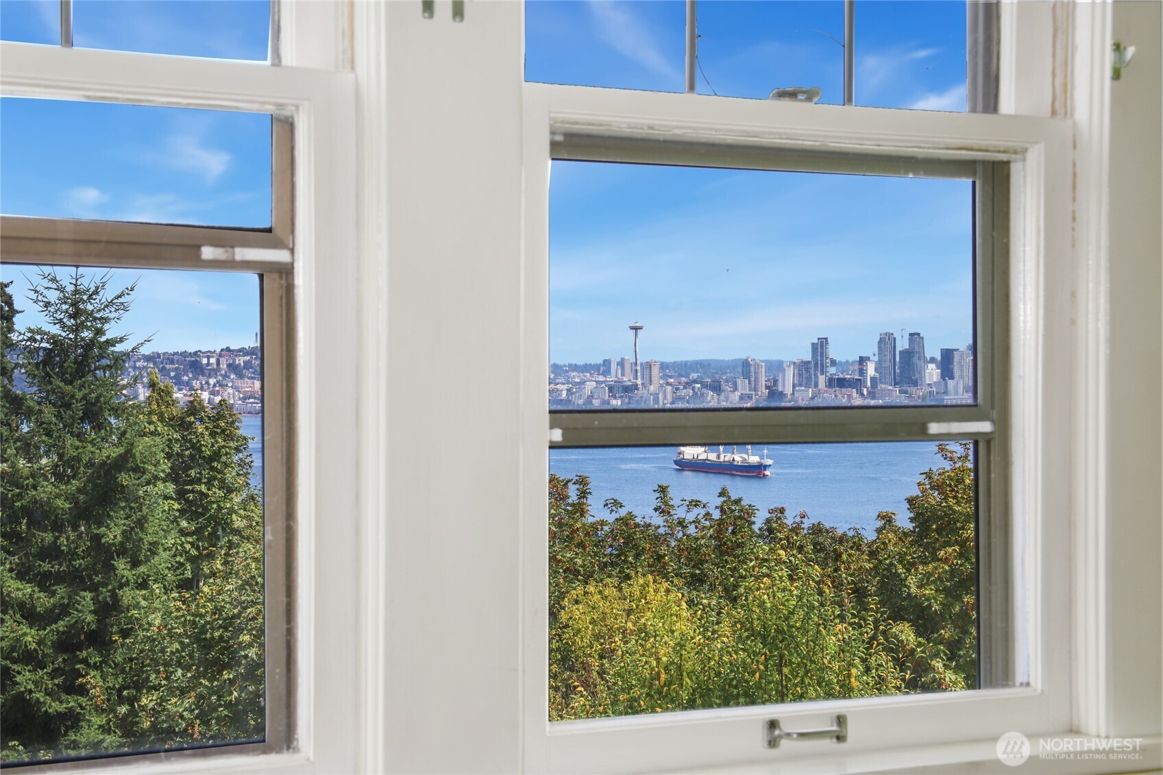 2309 Arch Avenue Southwest Seattle, WA 98116 - Photo 27 of 40 a view of a window