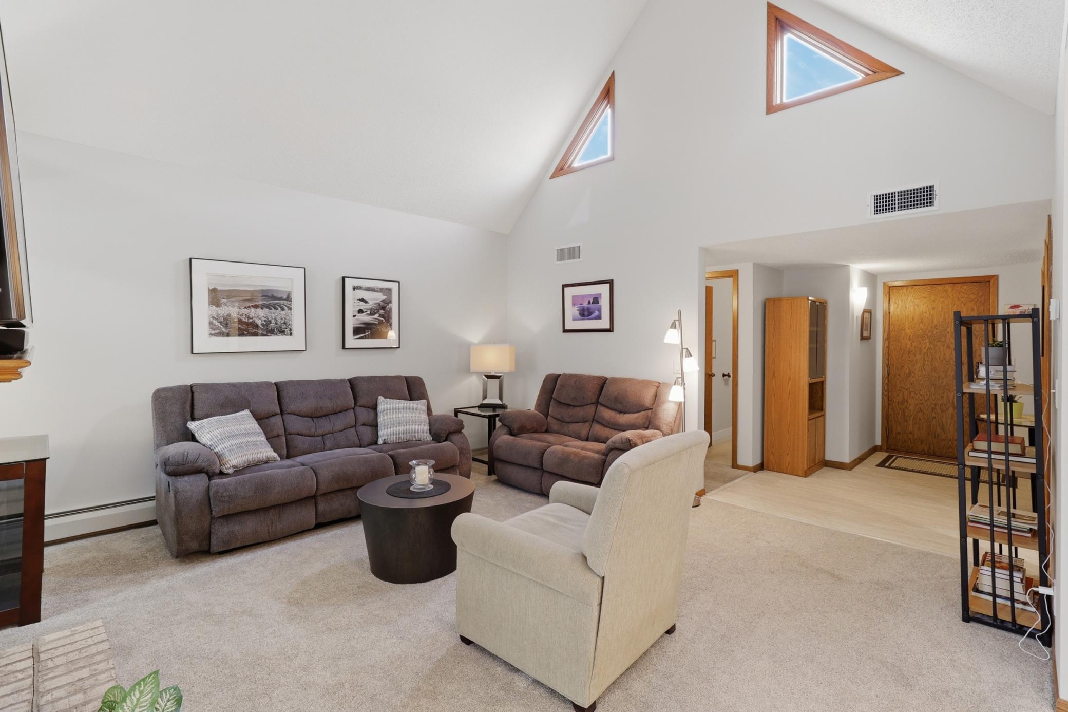 6100 Auto Club Road, Unit 305 Bloomington, MN 55438 - Photo 3 of 40 Gallery Image 3