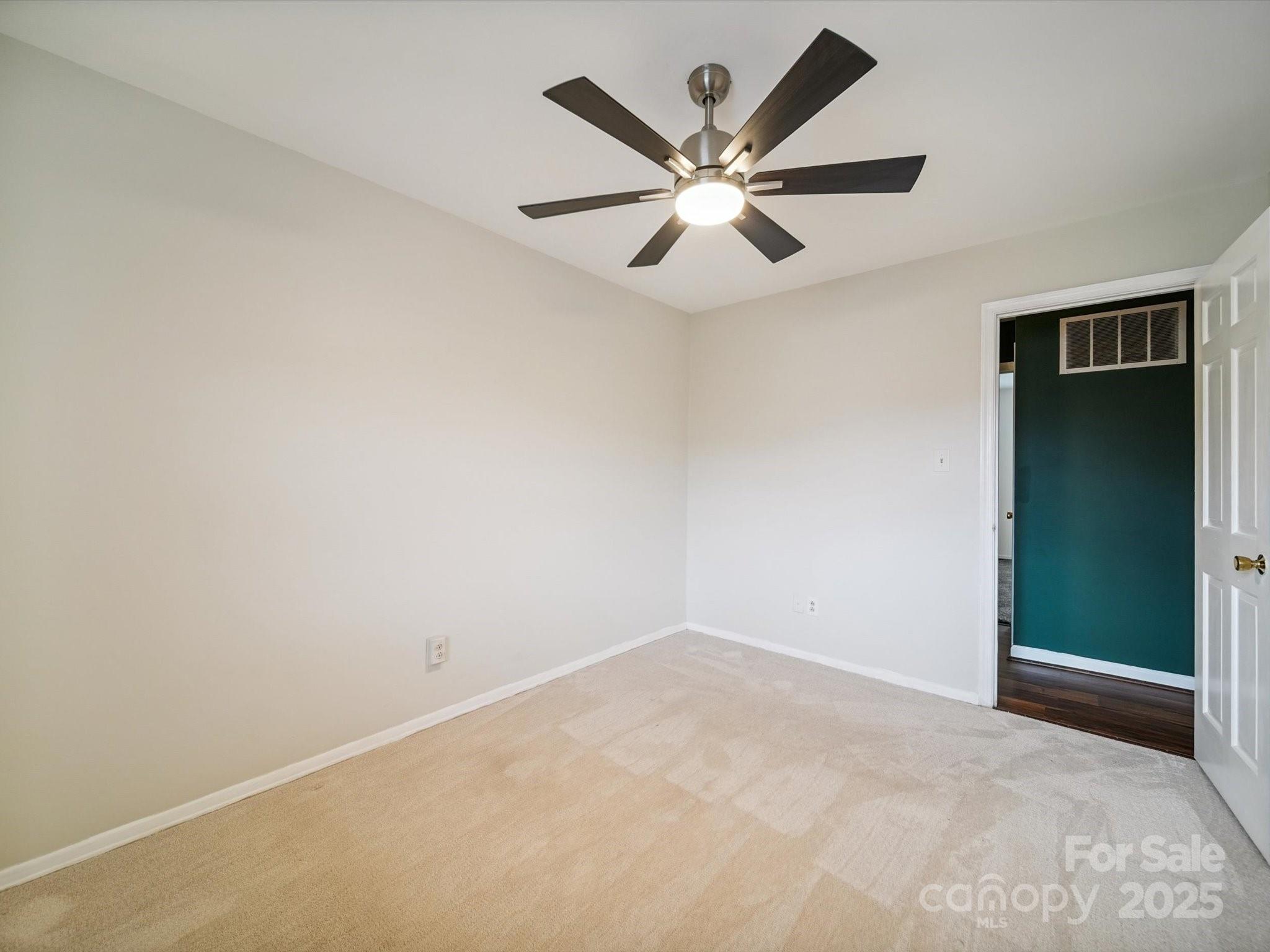 8436 Knights Bridge Road Charlotte, NC 28210 - Photo 16 of 24 Gallery Image 16